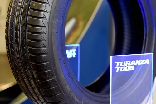 Bridgestone Turanza T005 Miniatuur 1800x1200