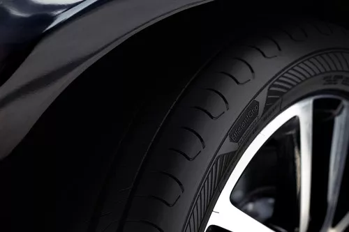 Goodyear Efficient Grip Performance 2 Miniatuur 5677x3785