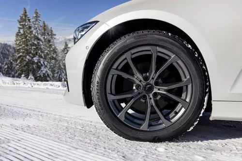 GoodYear UltraGrip Performance 3 Miniatuur 1920x1280