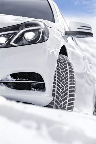 GoodYear UltraGrip Performance+ Miniatuur 3744x5616