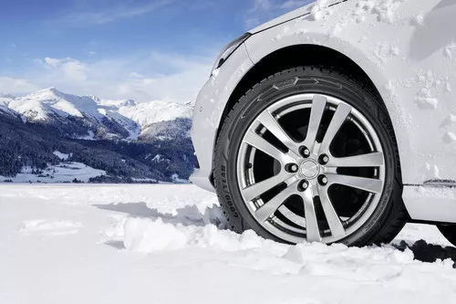 GoodYear UltraGrip Performance+ Miniatuur 5616x3744