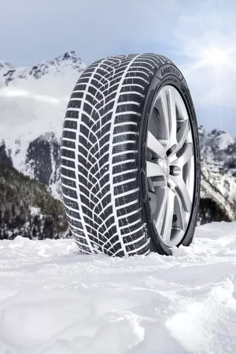 GoodYear UltraGrip Performance+ Miniatuur 3744x5616