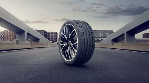 Hankook Ventus S1 evo3 SUV K127A Miniatuur 2880x1600