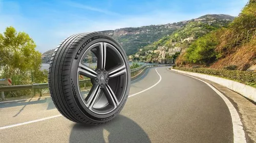 Michelin Pilot Sport 5 Miniatuur 1600x899